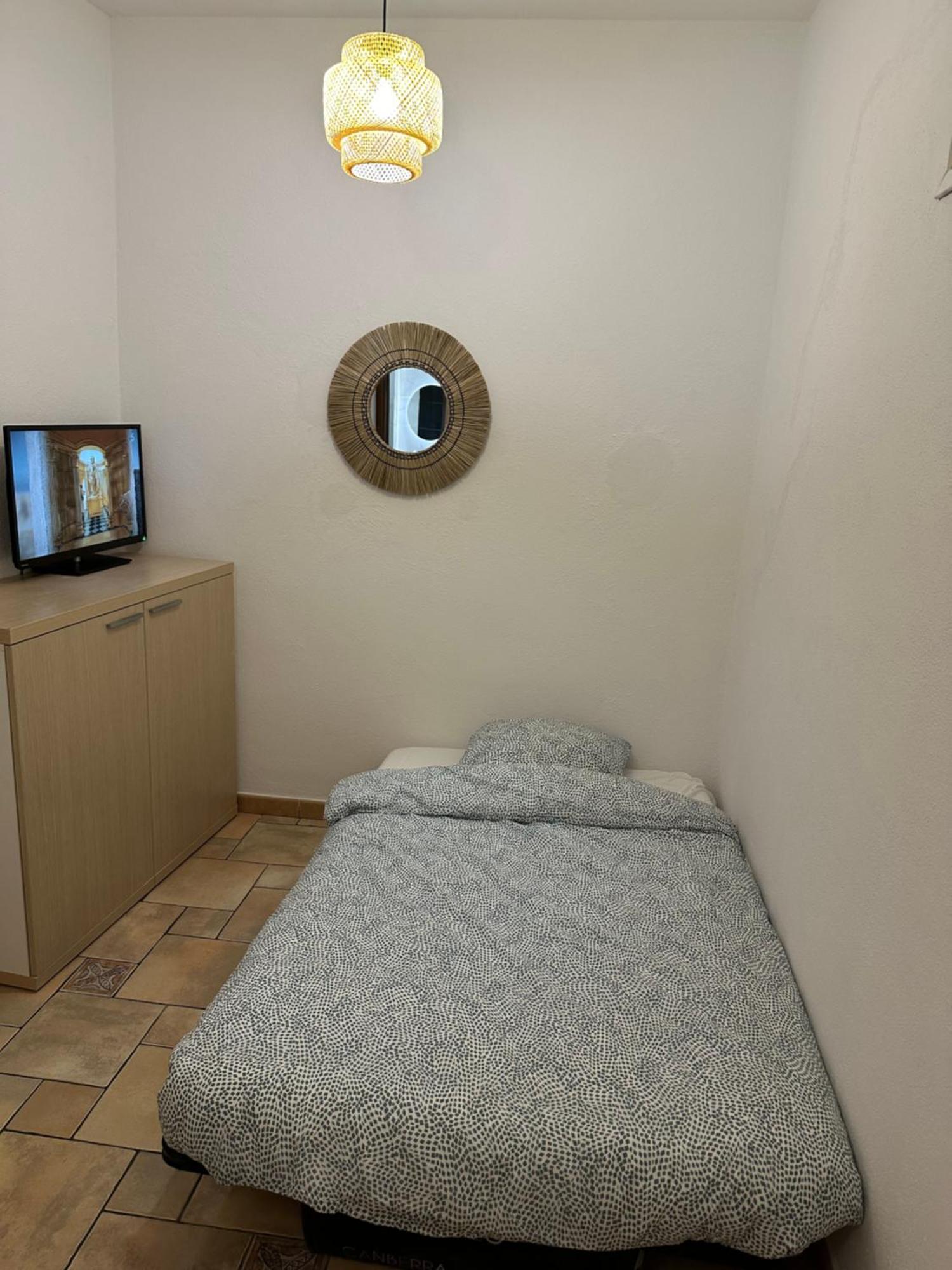 Capodanna, A Deux Pas Des Plages Au Coeur De La Vieille Ville Menton Bagian luar foto
